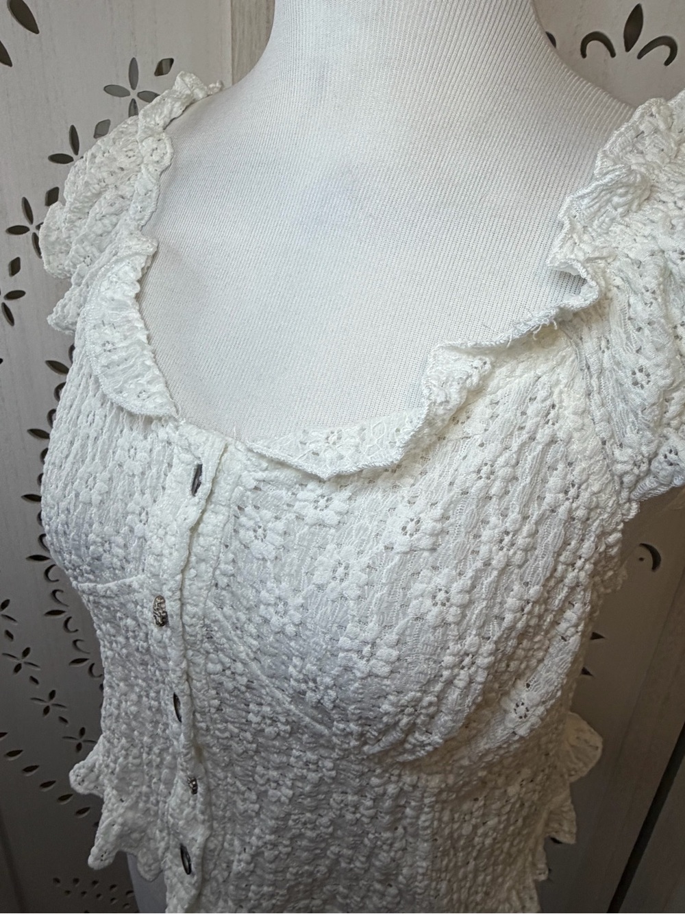 White Ruffled Off Shoulder Boho Crop Top - Picture 6 of 15